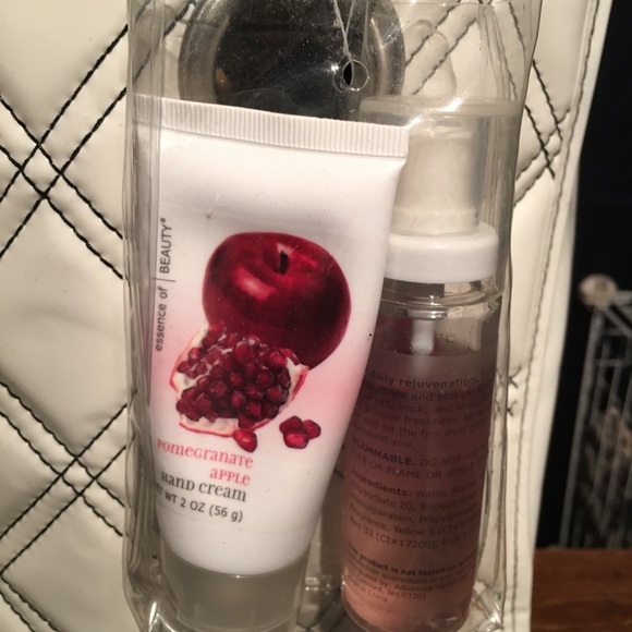 Tote Bag Gift Set - NWT - Picture 4 of 10